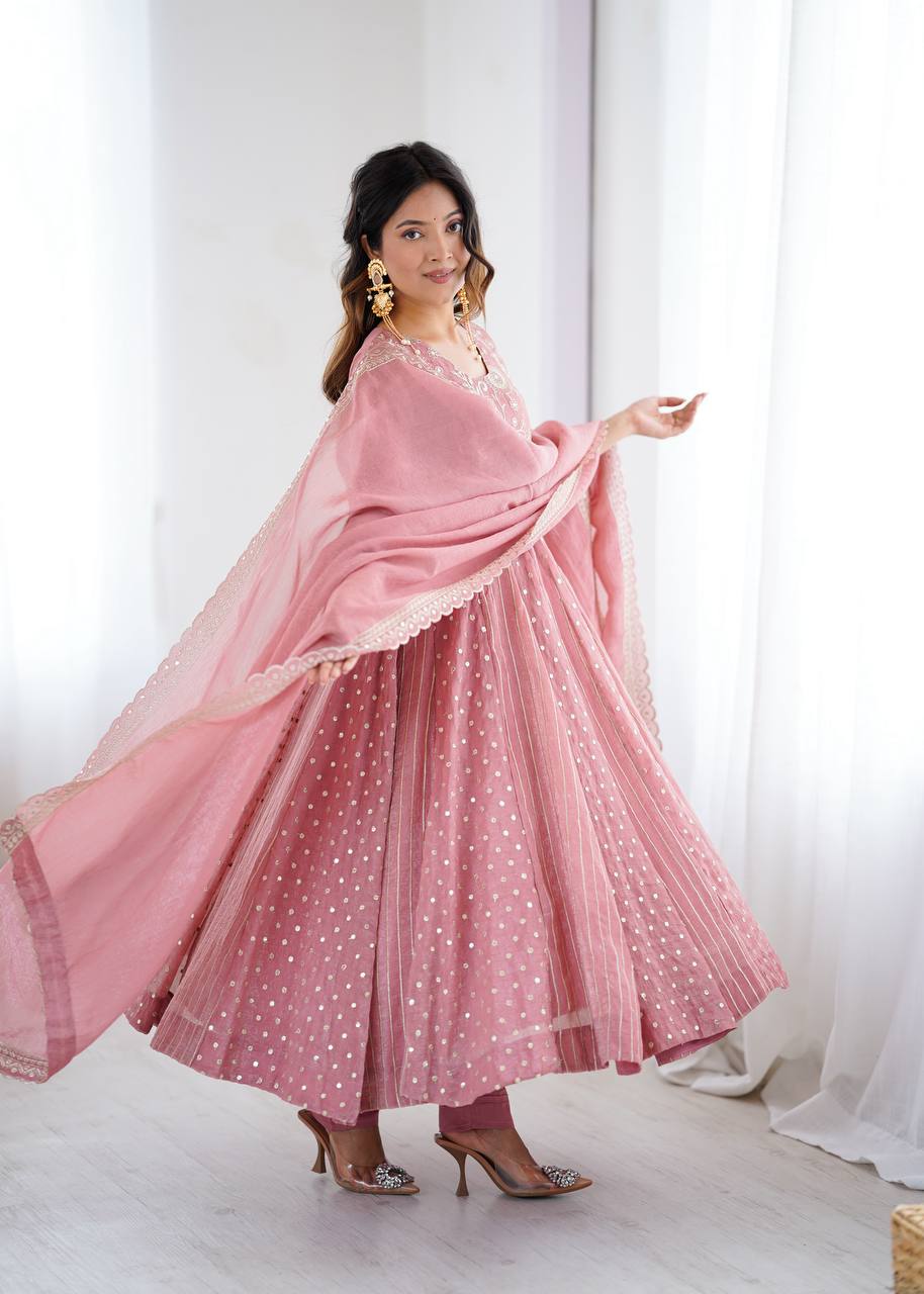Elegant Dusty Pink Festive Suit for Party & Wedding