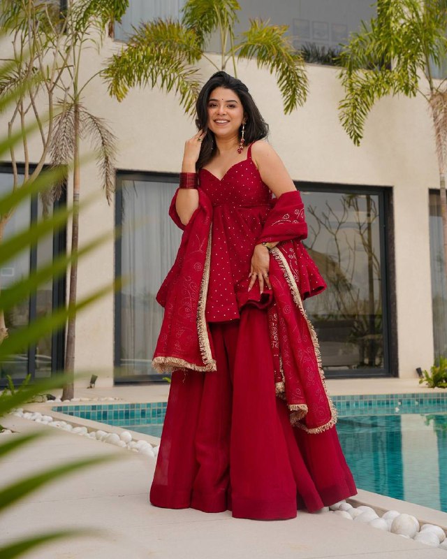Elegance Unveiled: The Perfect Ensemble Awaits
