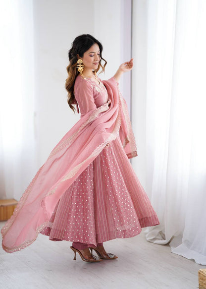 Elegant Dusty Pink Festive Suit for Party & Wedding