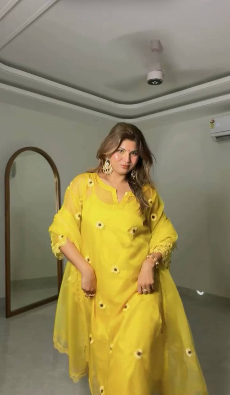 Yellow Organza Embroidered Suit Set with Dupatta | Thread Work & Lace | Wedding & Festive Wear